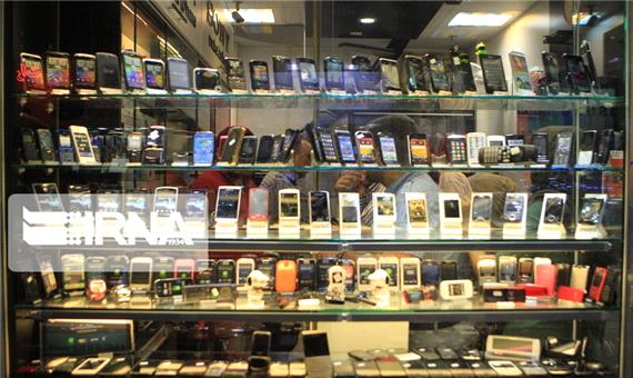 بازار تلفن همراه را 50 فروشنده عمده به هم ریختند