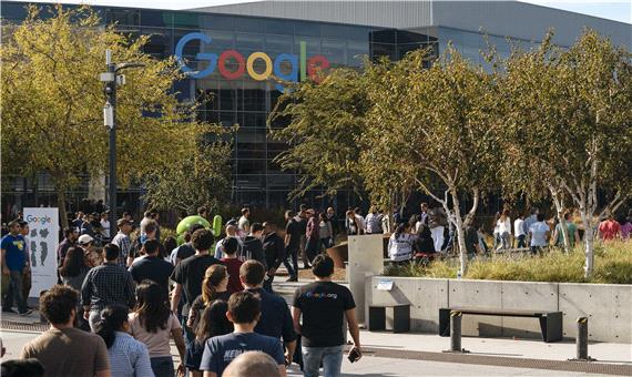 انتقاد کارکنان آلفابت از سیاست‌های گوگل برای رسیدگی به پرونده‌های آزار و اذیت
